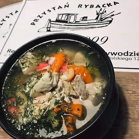 Klifowarewal Z Widokiem Na Morze * Реваль