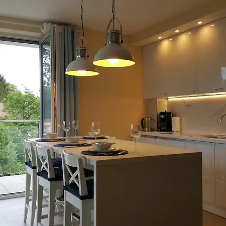 Apartment Klifowarewal Z Widokiem Na Morze Rewal