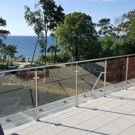 Klifowarewal Z Widokiem Na Morze