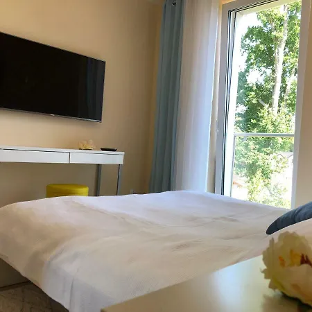 Klifowarewal Z Widokiem Na Morze *