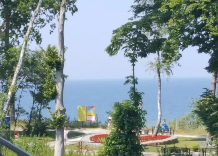 Klifowarewal Z Widokiem Na Morze Apartamento Rewal