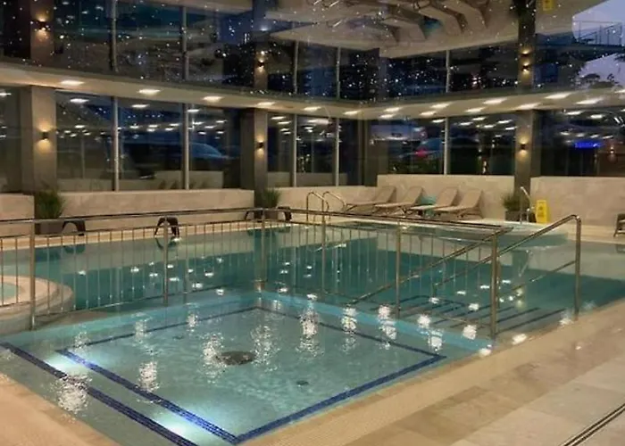 Klifowarewal Z Widokiem Na Morze * Rewal