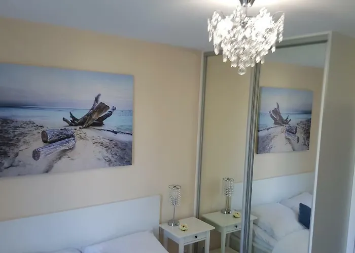 Klifowarewal Z Widokiem Na Morze * Rewal